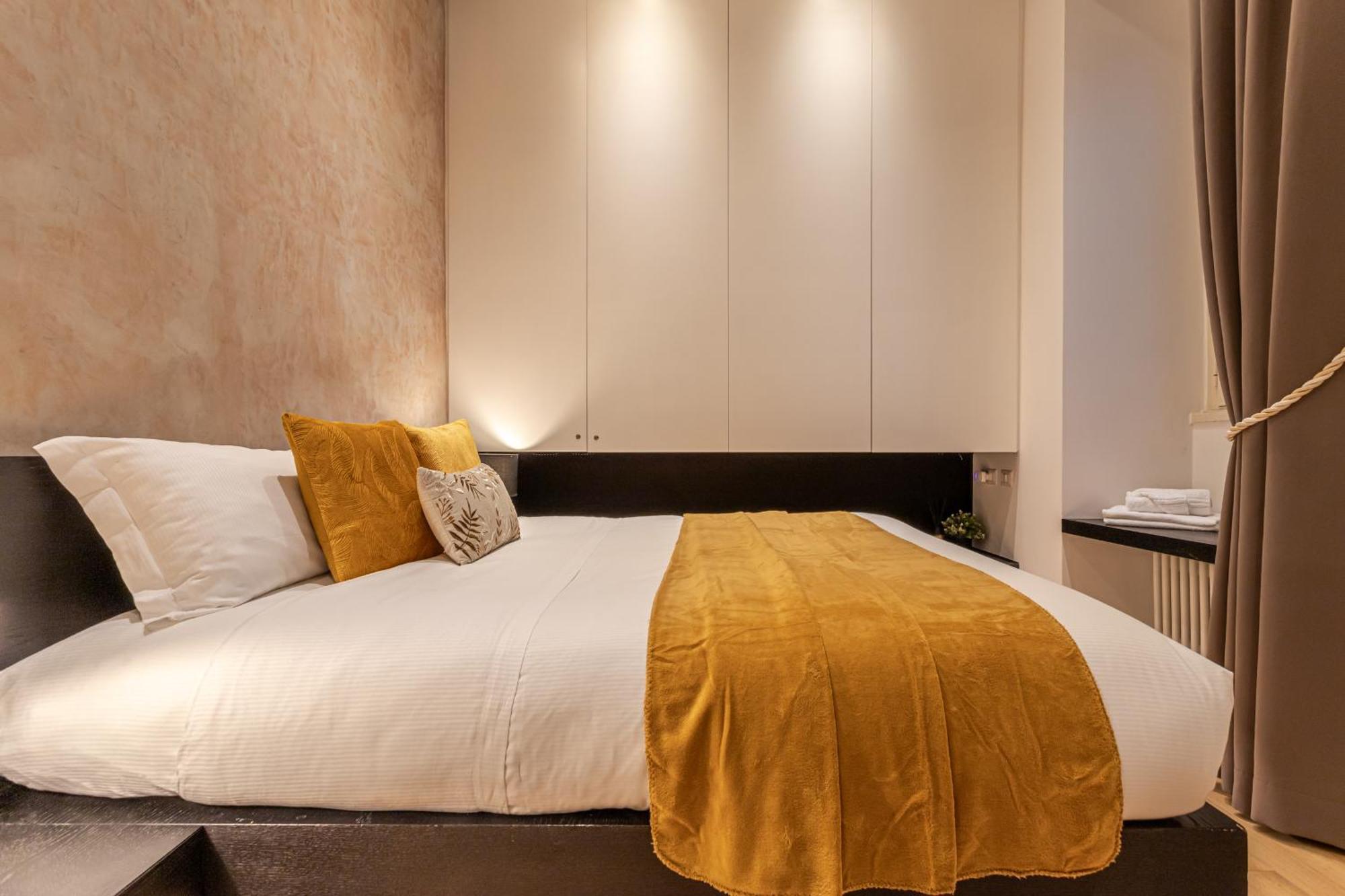 Private Apartment Colosseum Рим Екстериор снимка
