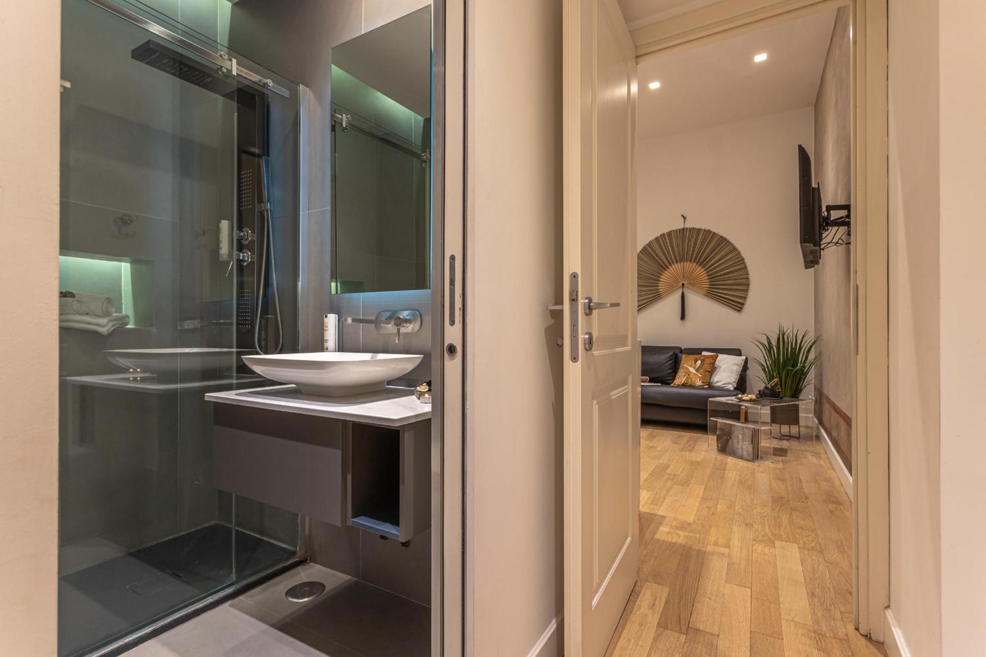 Private Apartment Colosseum Рим Екстериор снимка