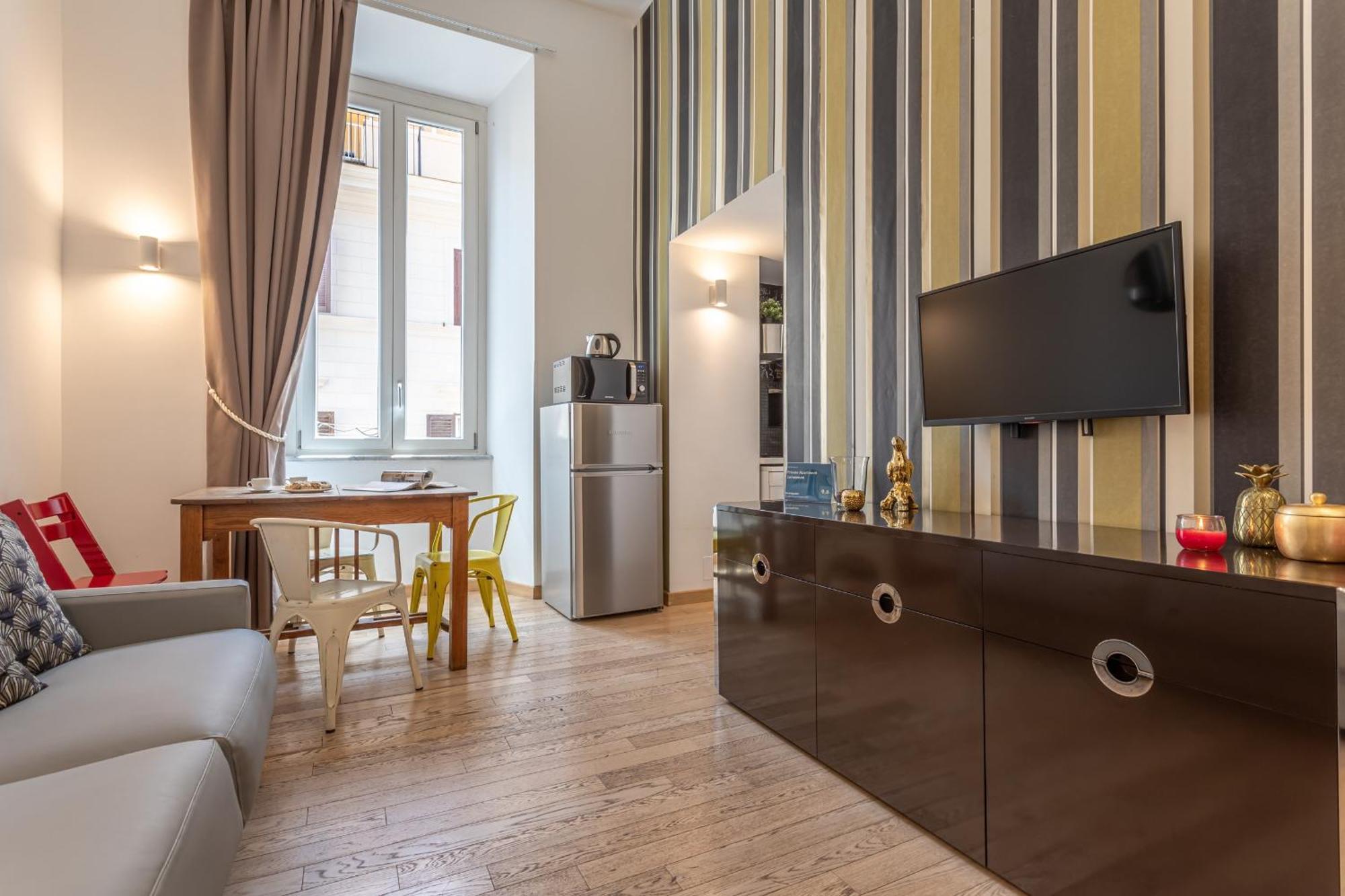 Private Apartment Colosseum Рим Екстериор снимка