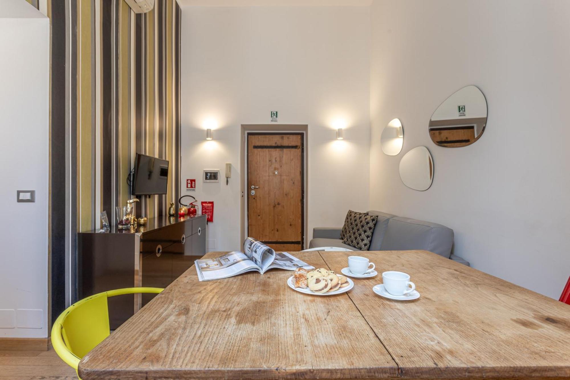 Private Apartment Colosseum Рим Екстериор снимка