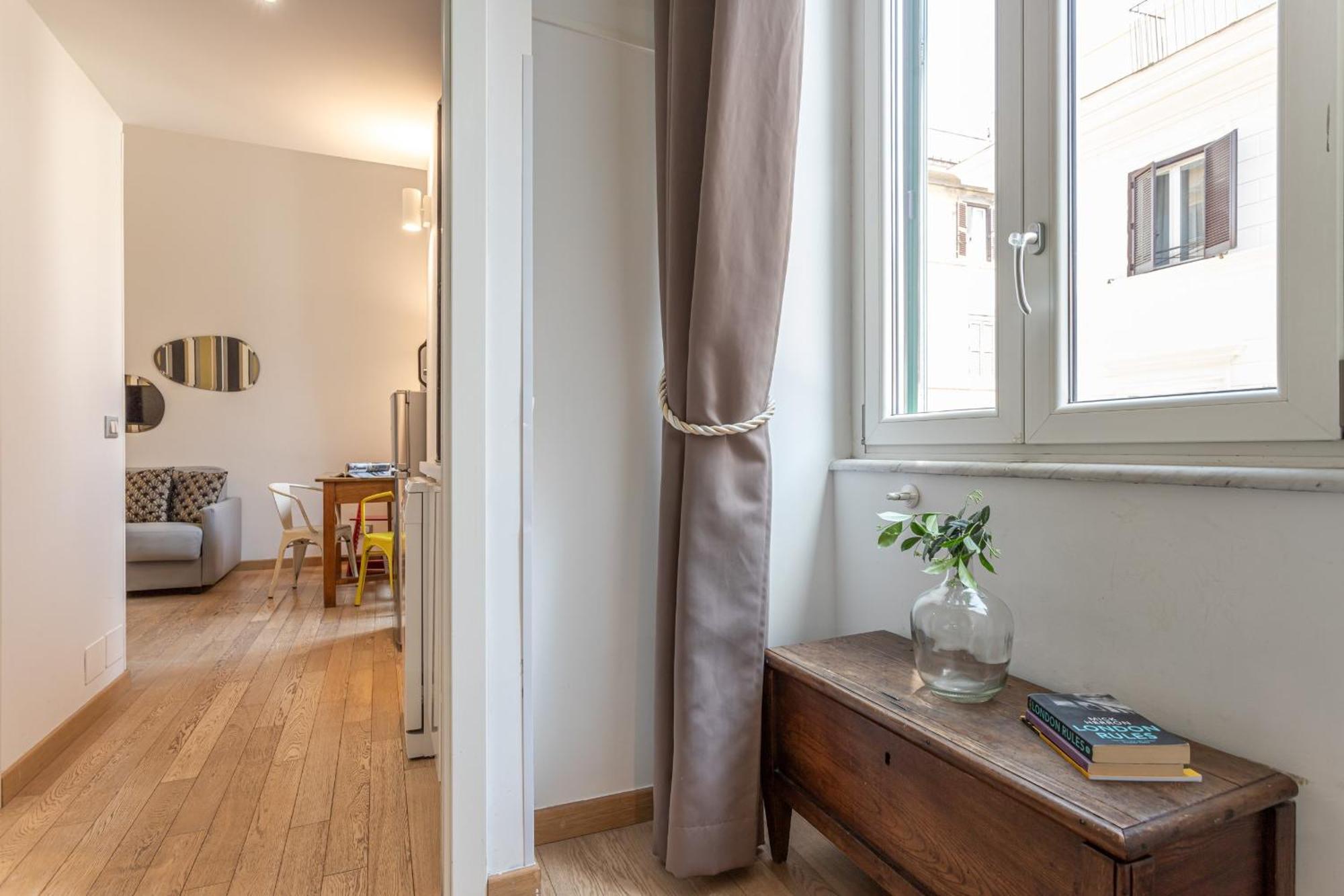 Private Apartment Colosseum Рим Екстериор снимка
