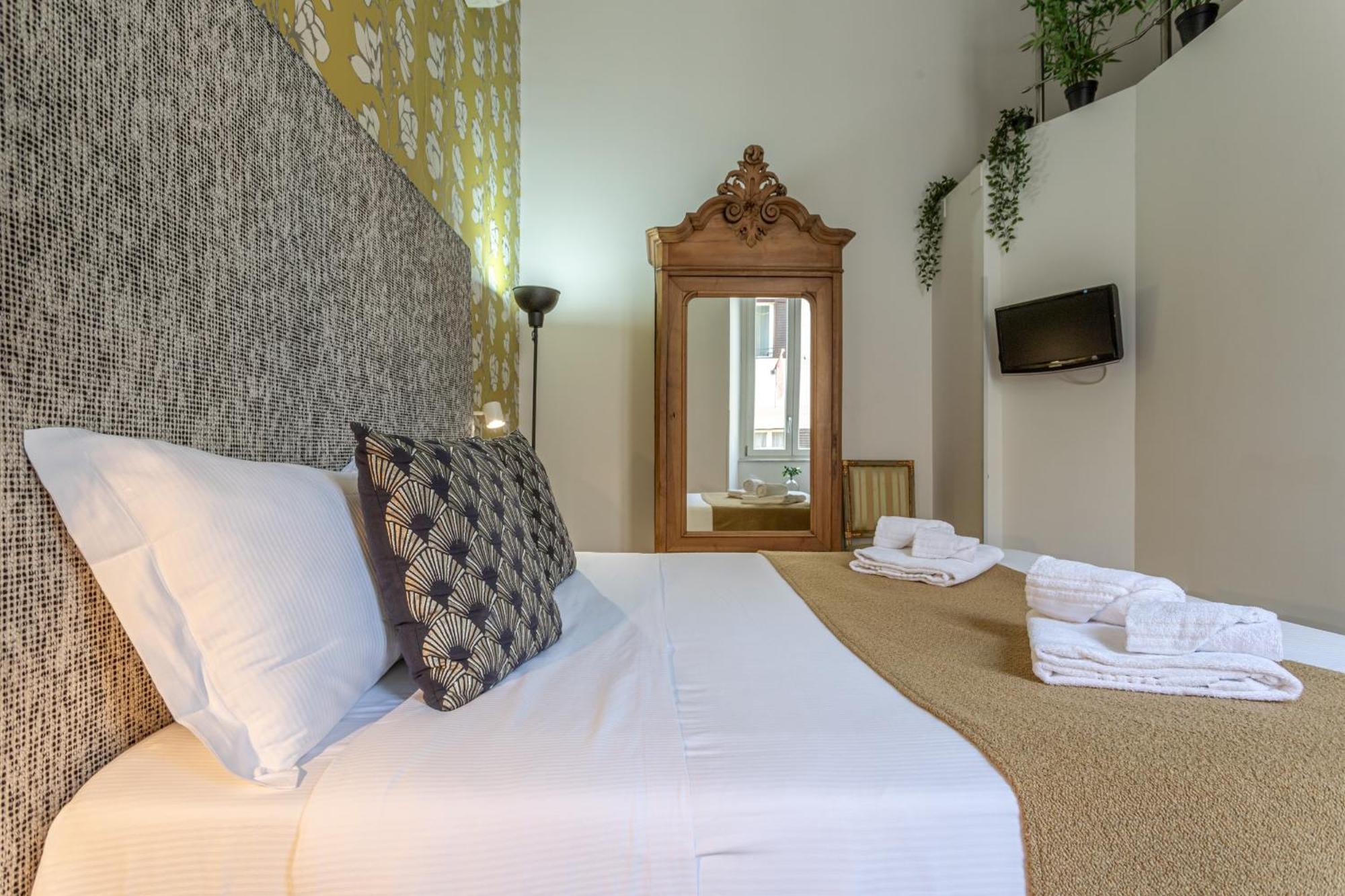 Private Apartment Colosseum Рим Екстериор снимка