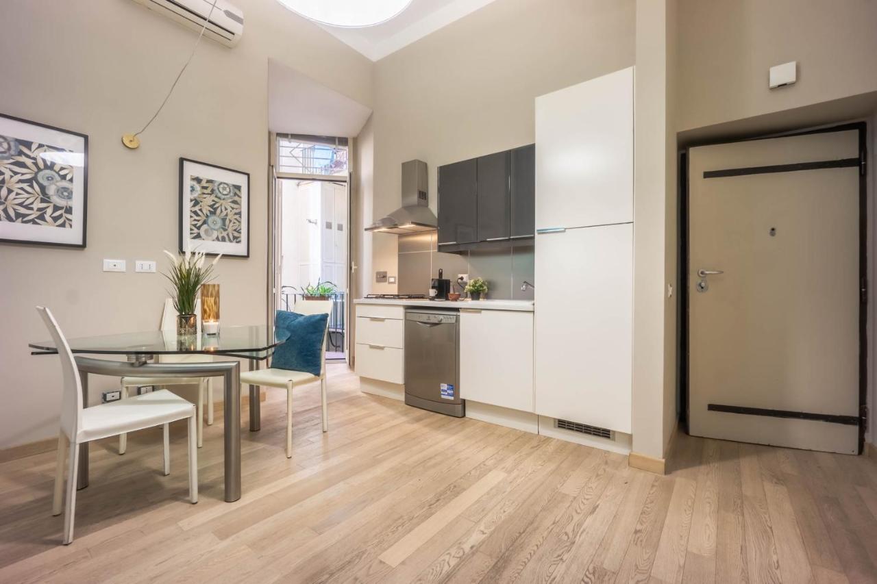 Private Apartment Colosseum Рим Екстериор снимка