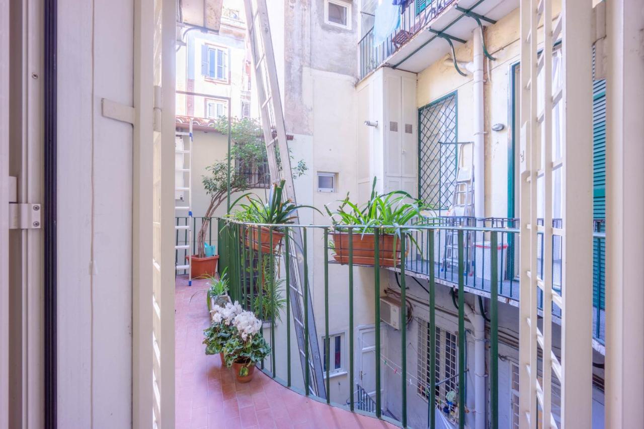 Private Apartment Colosseum Рим Екстериор снимка