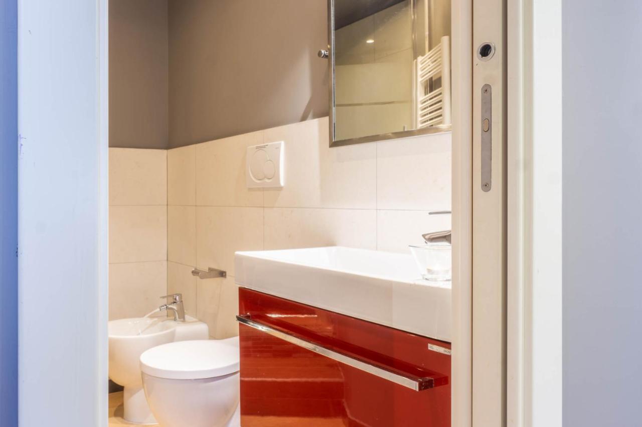 Private Apartment Colosseum Рим Екстериор снимка