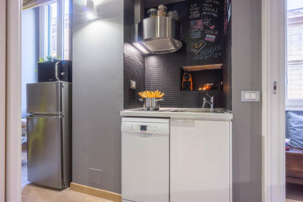 Private Apartment Colosseum Рим Екстериор снимка